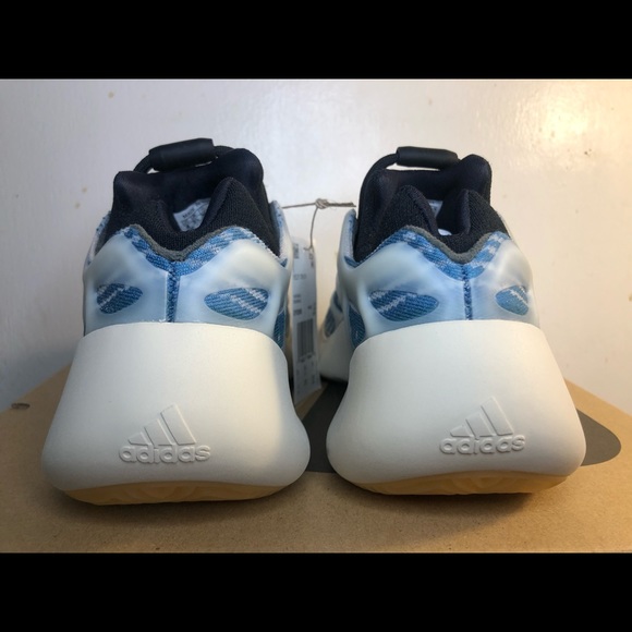 Size 4 - adidas Yeezy 700 V3 Kyanite 2021(GY0260) - Picture 7 of 11